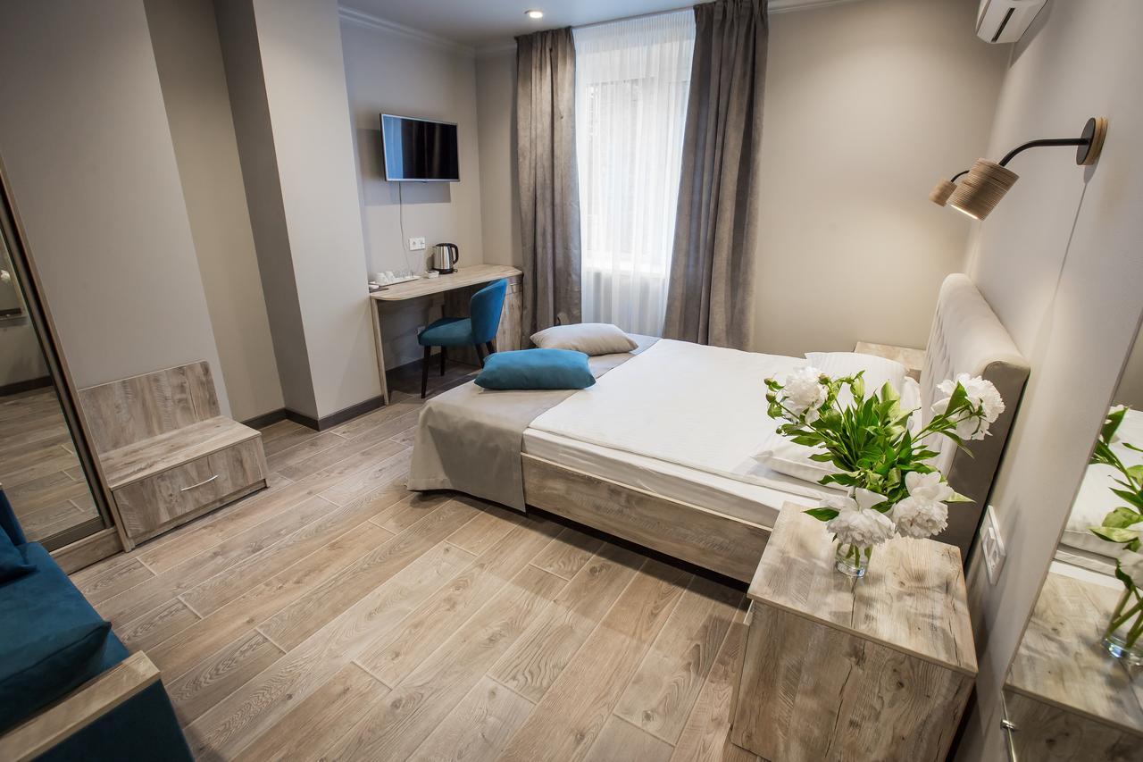 Time Hotel Kiev Extérieur photo