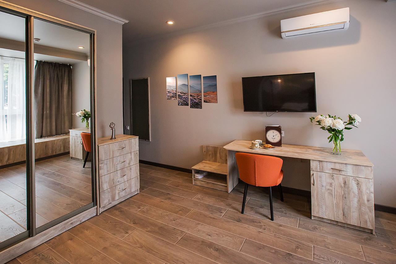 Time Hotel Kiev Extérieur photo